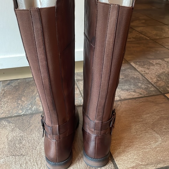Women’s leather riding boots. Size 8W - Picture 3 of 7